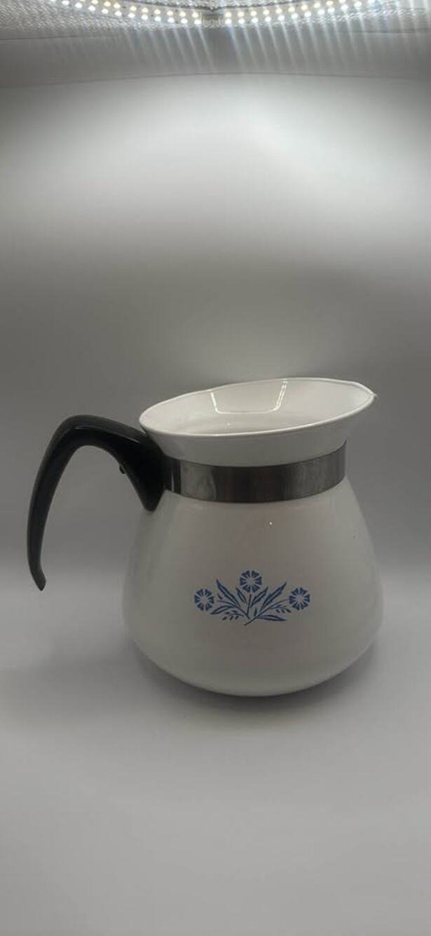 Vintage Corning Ware Blue Cornflower 2 qt Carafe